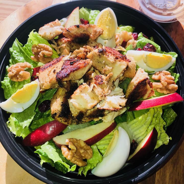Garden Salad with Grilled Chicken.